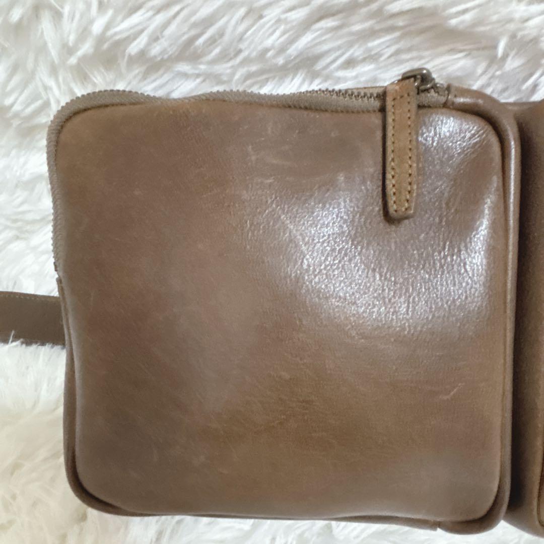 土屋鞄 ビークル トリジップ ボディバッグ ブラウン メンズ