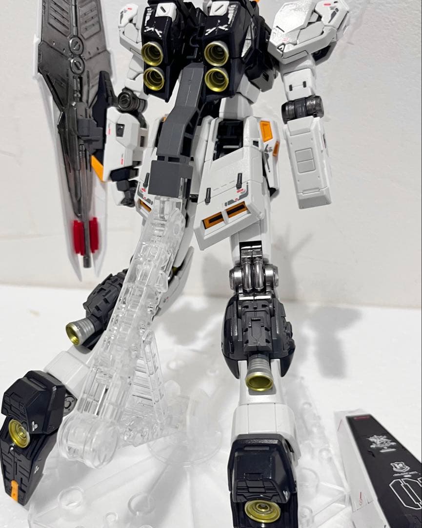 RG ニューガンダム HWS ダブルフィンファンネル 塗装済 完成品 νガンダム