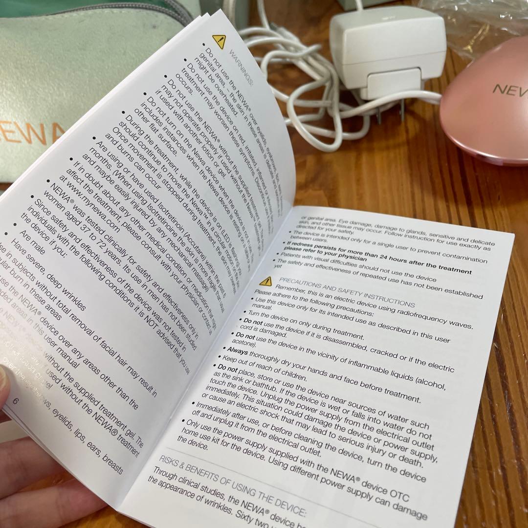 NEWA 美顔器 ピンク 充電器・ポーチ付き