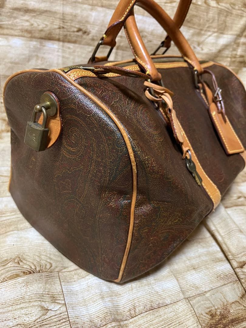 ブラウンレザー ボストンバッグ 鍵付き