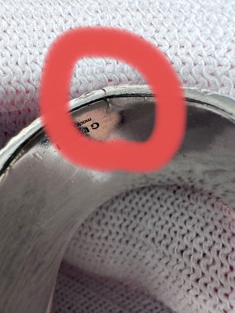 Gucci シルバーリング 装飾的な彫刻