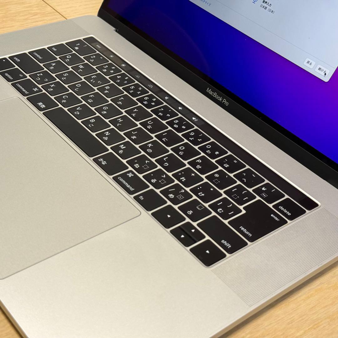 MacBook本体 MacBook Pro (15-inch, 2016, Radeon Pro)