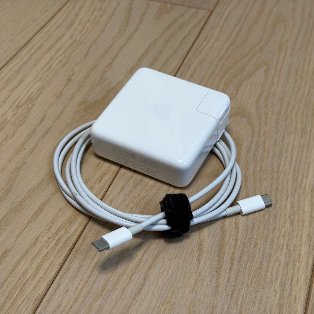 MacBook本体 MacBook Pro (15-inch, 2016, Radeon Pro)