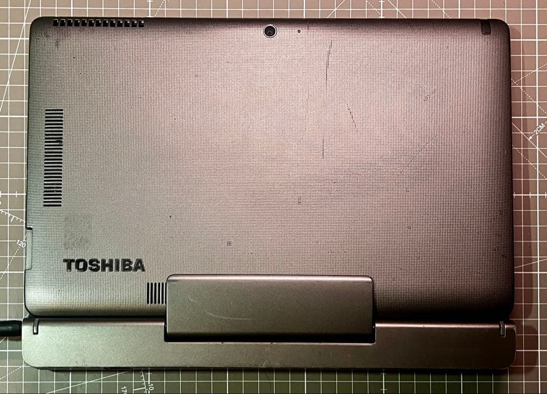 TOSHIBA ウルトラブック 2 in 1 Windows10Pro