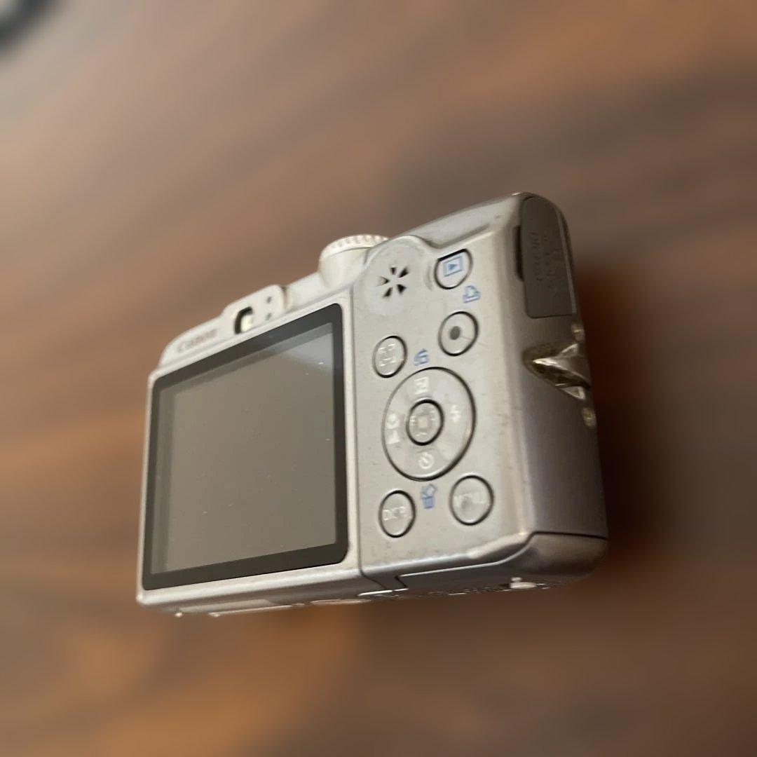 4078 Canon PowerShot A1100 IS シルバー デジカメ