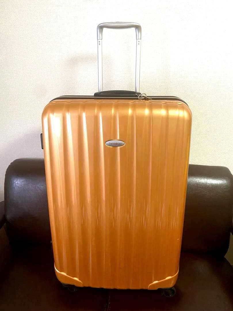 samsoniteサムソナイト　スーツケース　ゴールド　大容量　軽量　4輪ロック