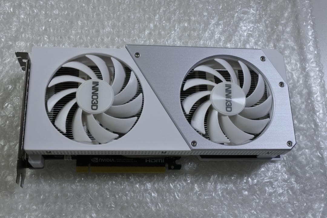 グラフィックボード・グラボ・ビデオカード INNO3D RTX 4060 TWIN X2 OC