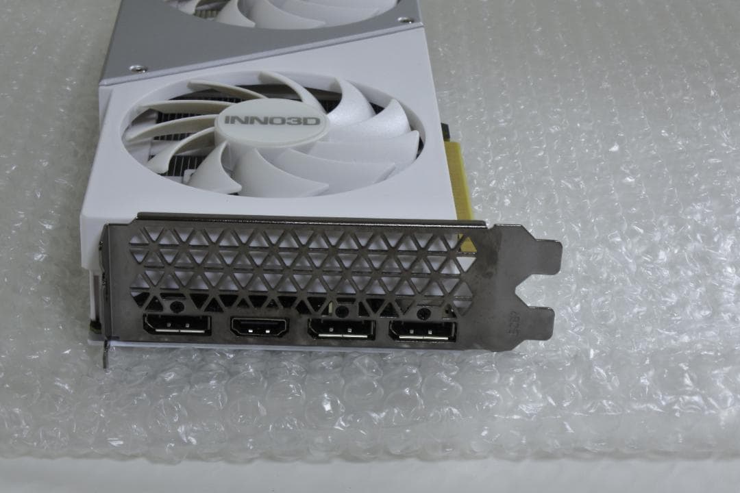グラフィックボード・グラボ・ビデオカード INNO3D RTX 4060 TWIN X2 OC