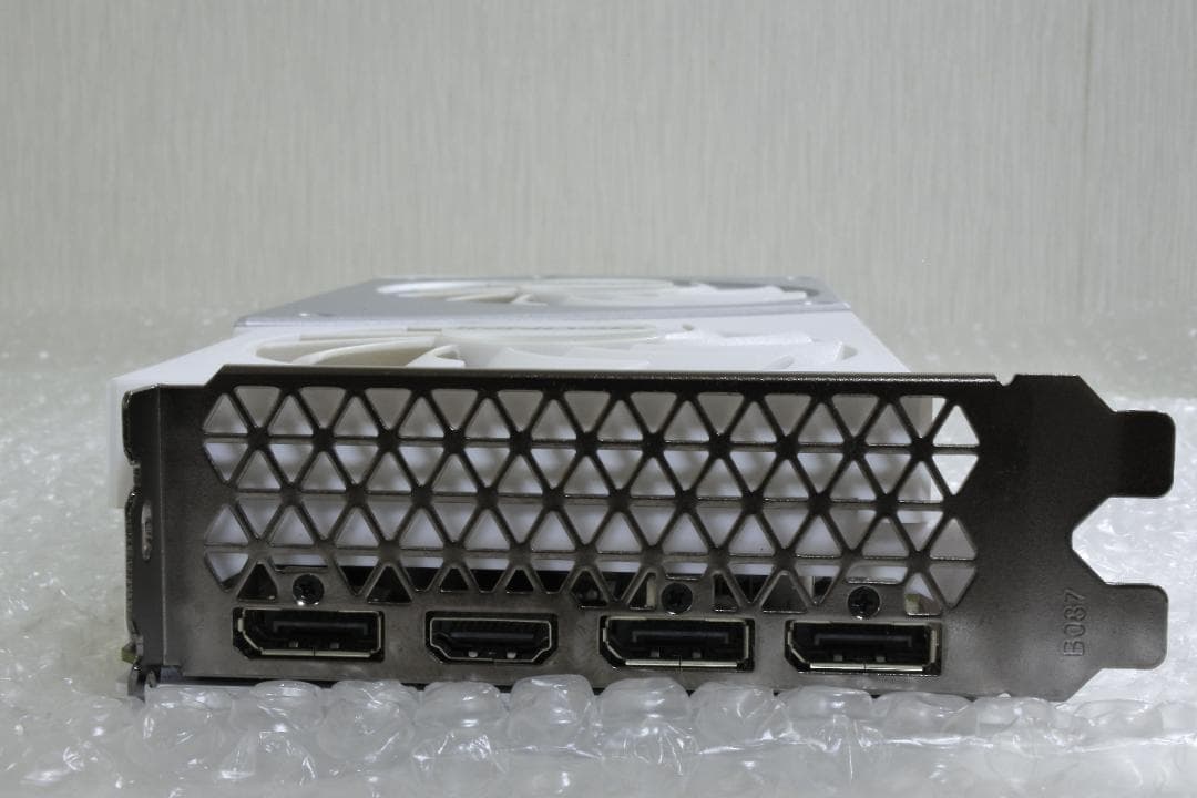 グラフィックボード・グラボ・ビデオカード INNO3D RTX 4060 TWIN X2 OC