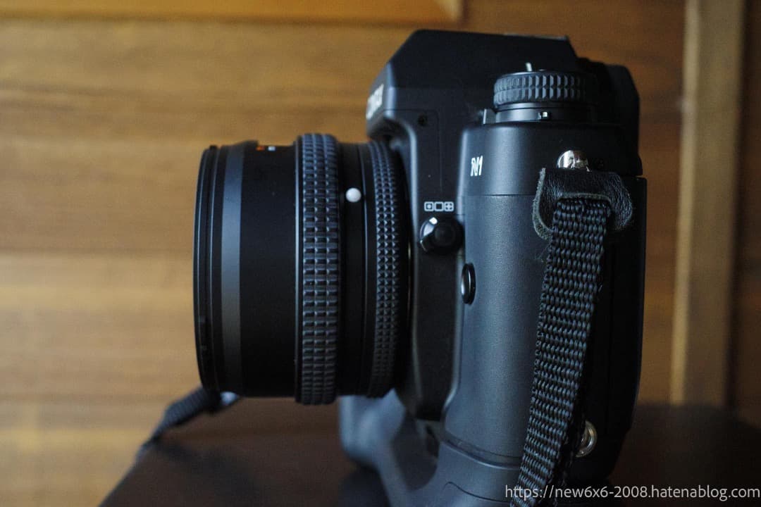 CONTAX N1 ボディ レンズ２本＋バッテリーホルダー（縦位置グリップ）