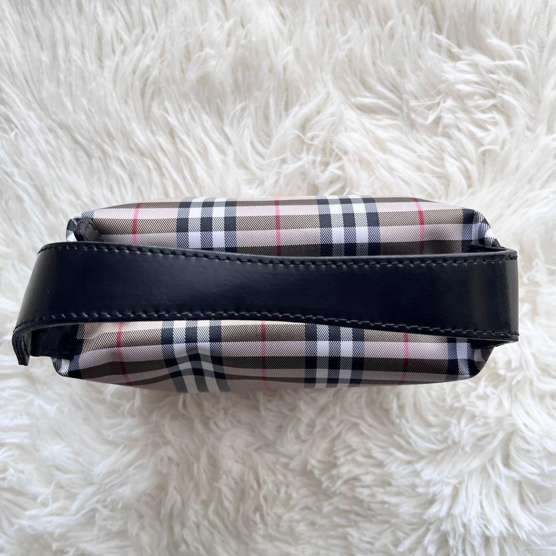 未使用級✨BURBERRY バーバリー ミニポーチ スクエア ノバチェック