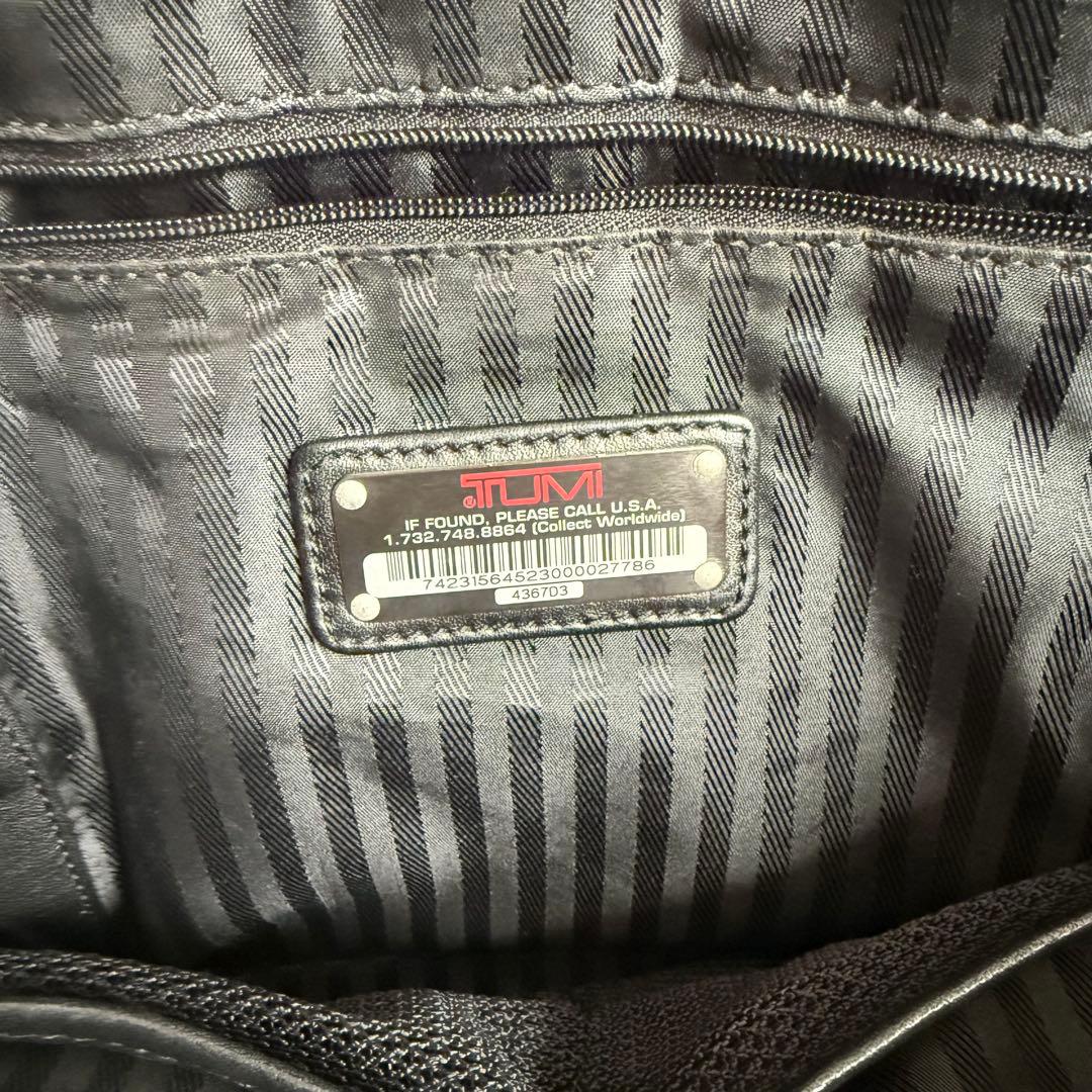 美品☆TUMI/メッセンジャーバッグ/ショルダーバッグ/レザー/A4 PC収納可