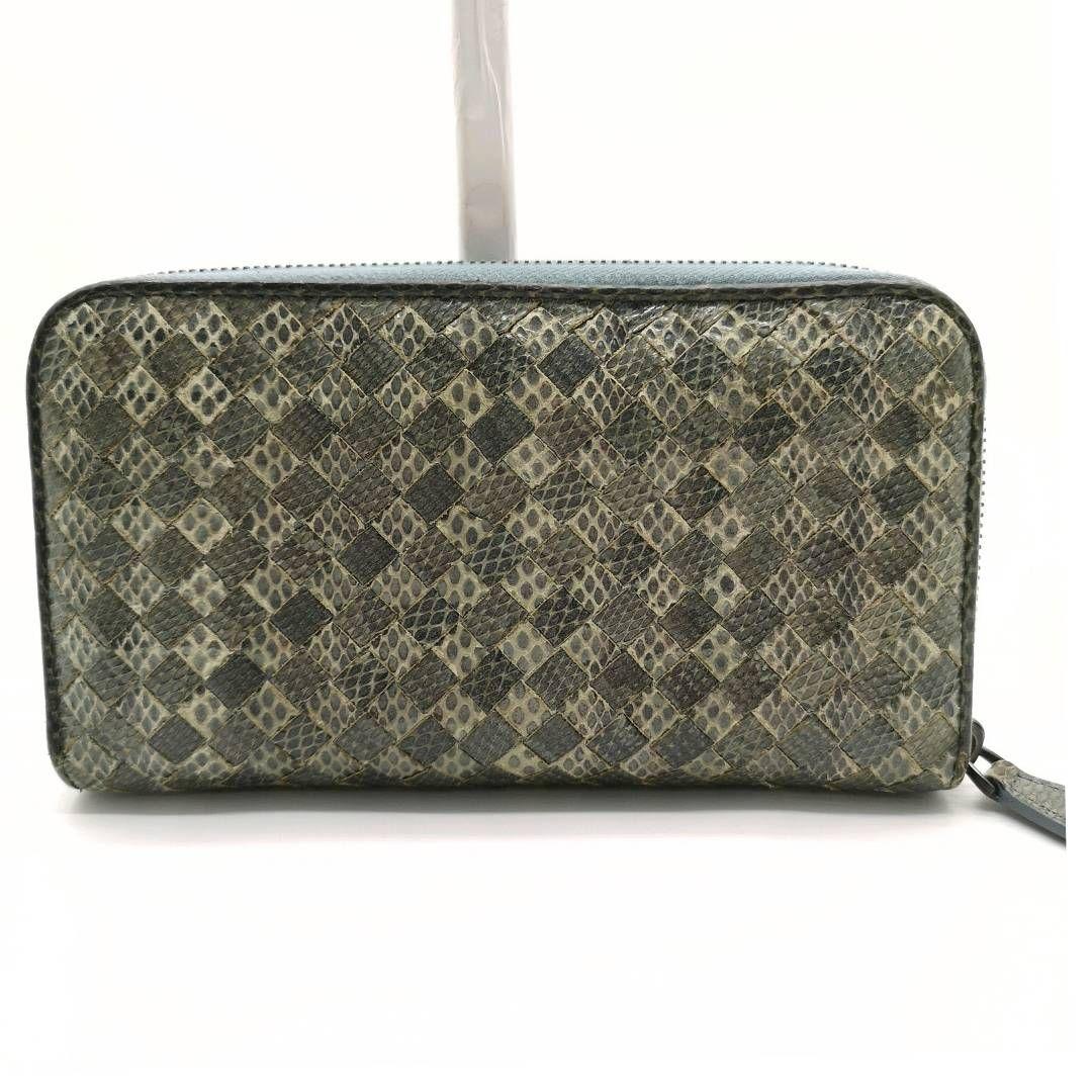 美品 ボッテガヴェネタ パイソンレザー イントレチャート ラウンドジップ 長財布