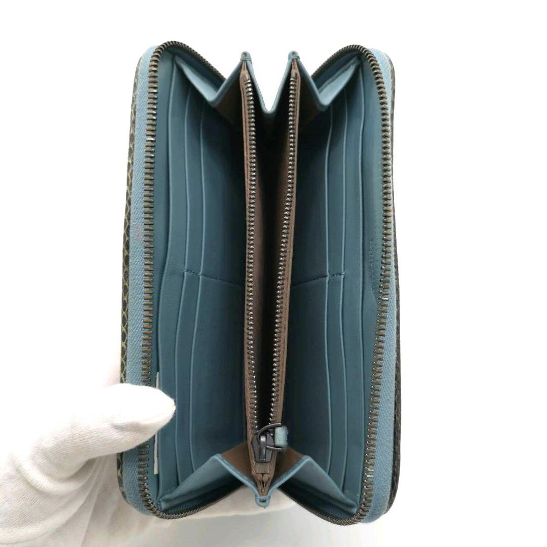 美品 ボッテガヴェネタ パイソンレザー イントレチャート ラウンドジップ 長財布