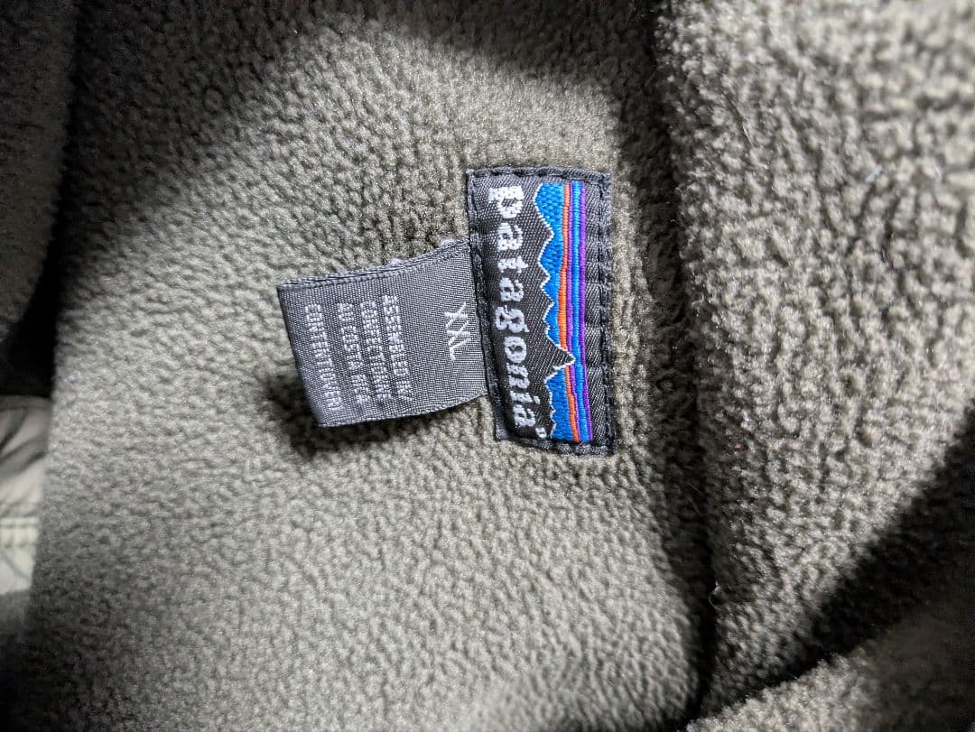 【ほぼデッド】patagonia XXL カーキ シェルドシンチラジャケット