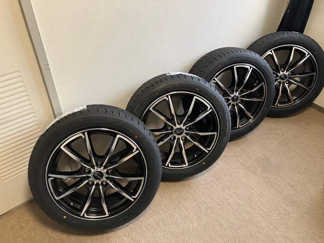 未使用品　スタッドレス17インチ ホイールセット