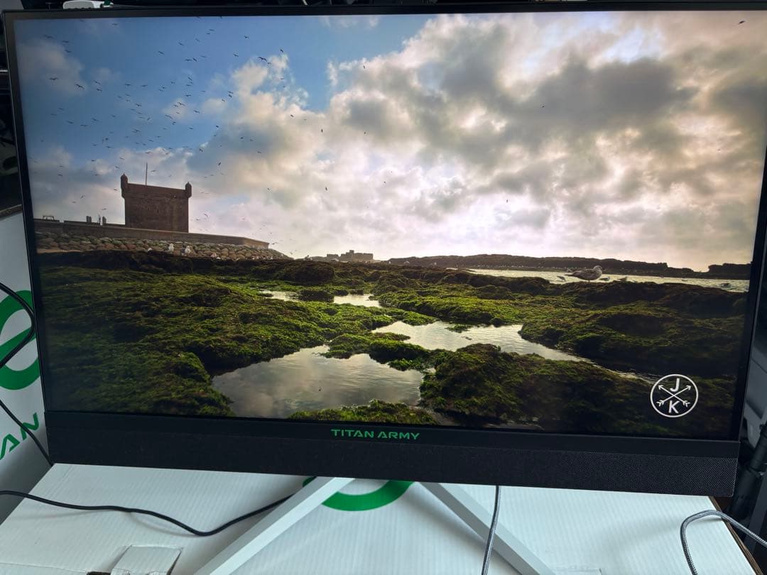 ディスプレイ・モニター本体 TITAN ARMY M27E6V-PRO