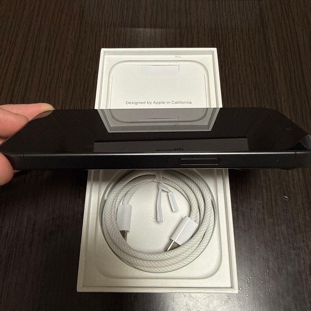 iPhone 15 Pro 本体