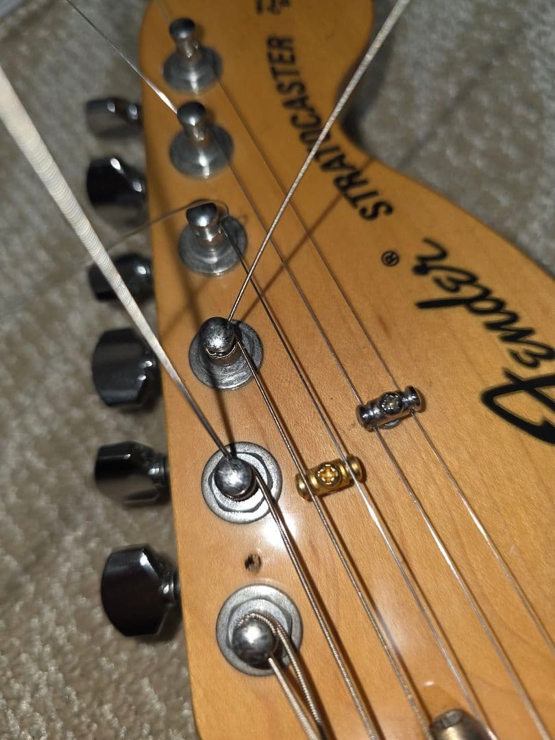 I*5様 激レア！Fender Japan ストラトキャスター EMG81×2