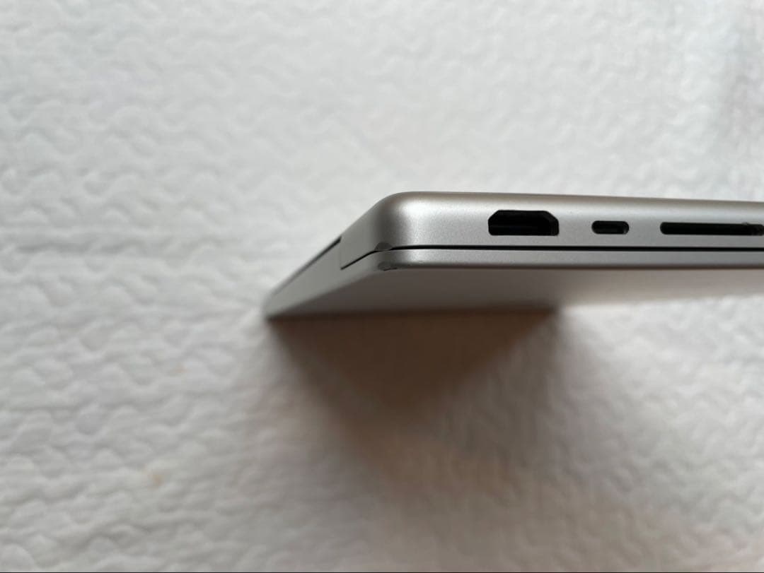 MacBook Pro 2023 M2Pro 14インチ 16GB