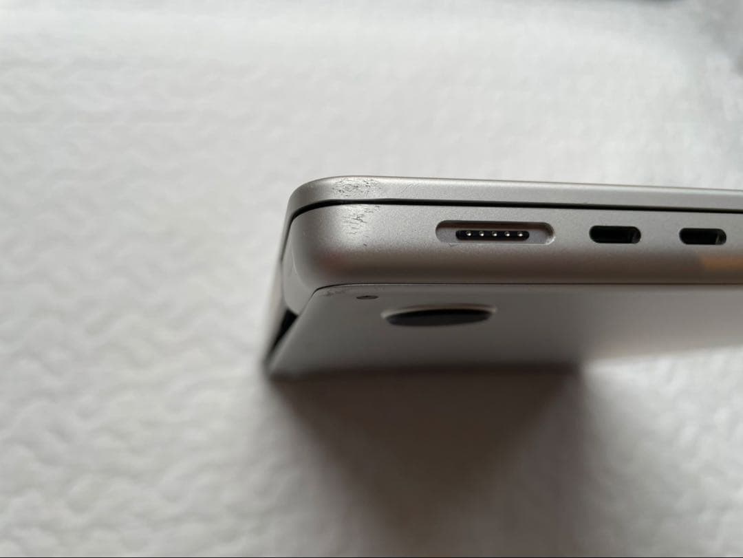 MacBook Pro 2023 M2Pro 14インチ 16GB