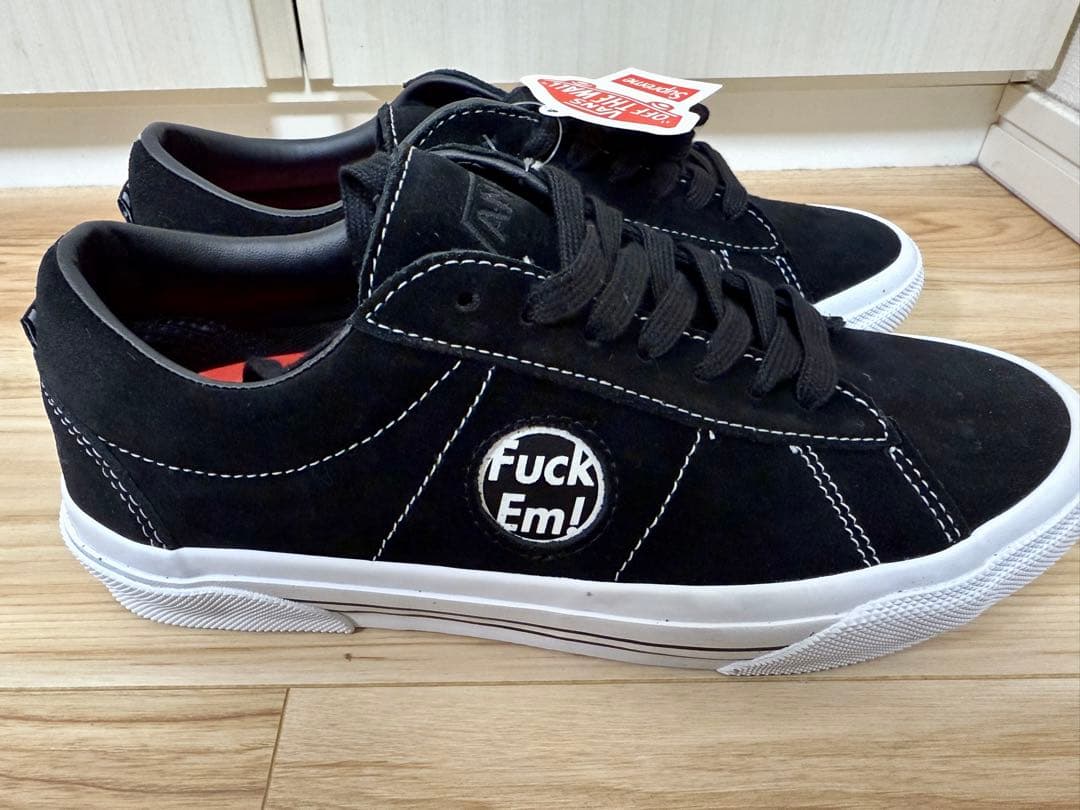 新品未使用VANS スニーカー ブラック Supremeコラボ