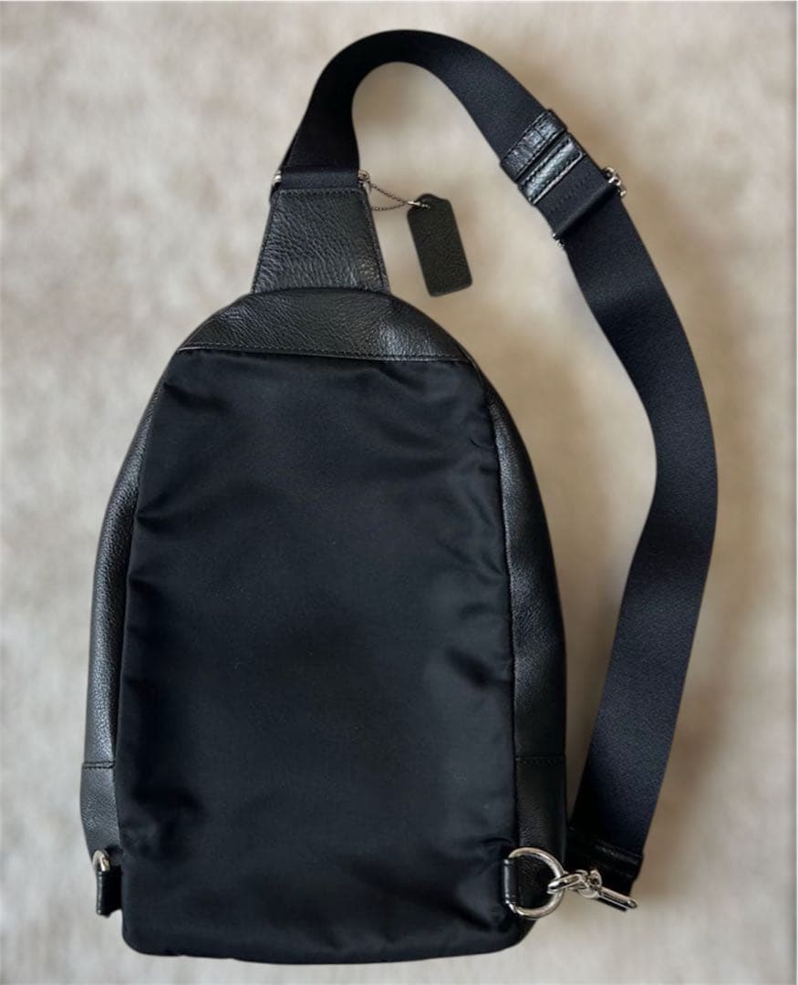美品 COACH コーチ ボディバッグ ショルダーバッグ斜め掛け ブラック