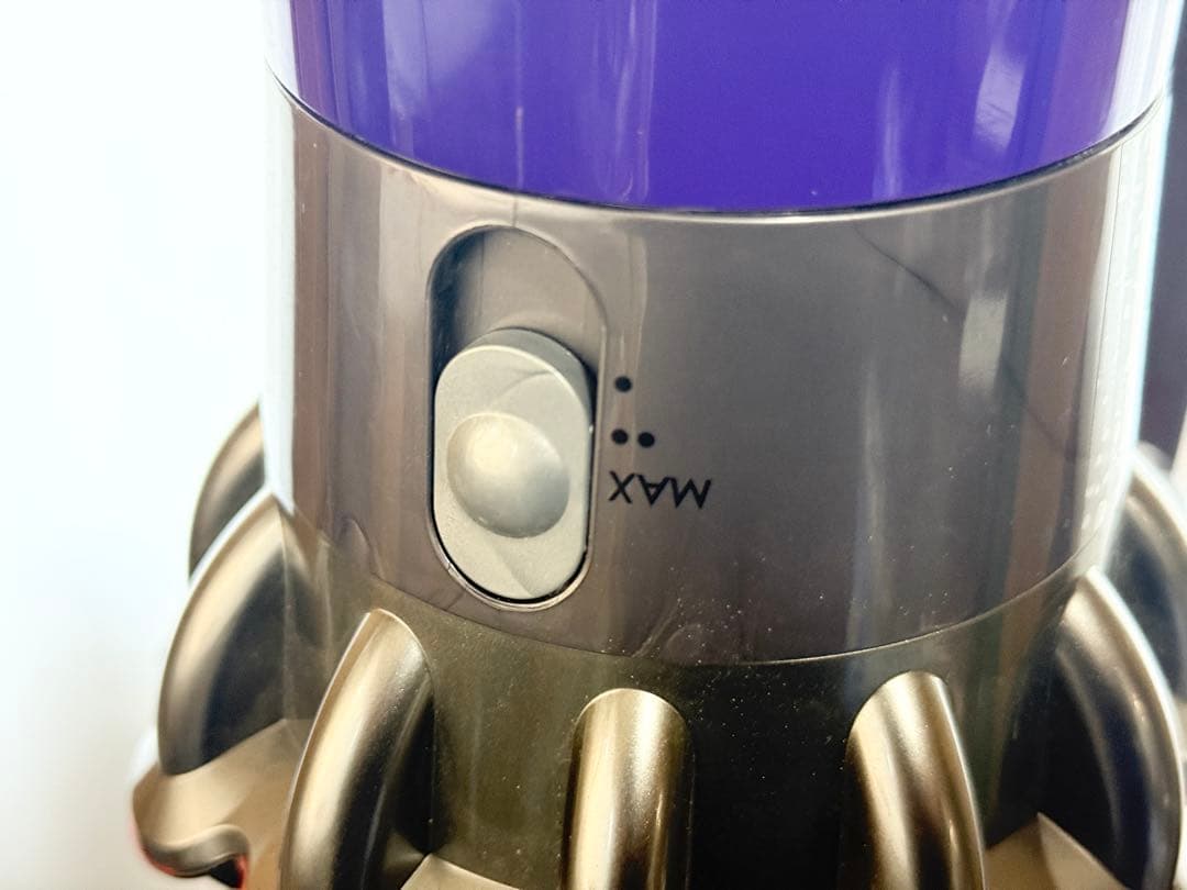 ⭐️Dyson ダイソン⭐️コードレスクリーナー 掃除機 SV12 V10