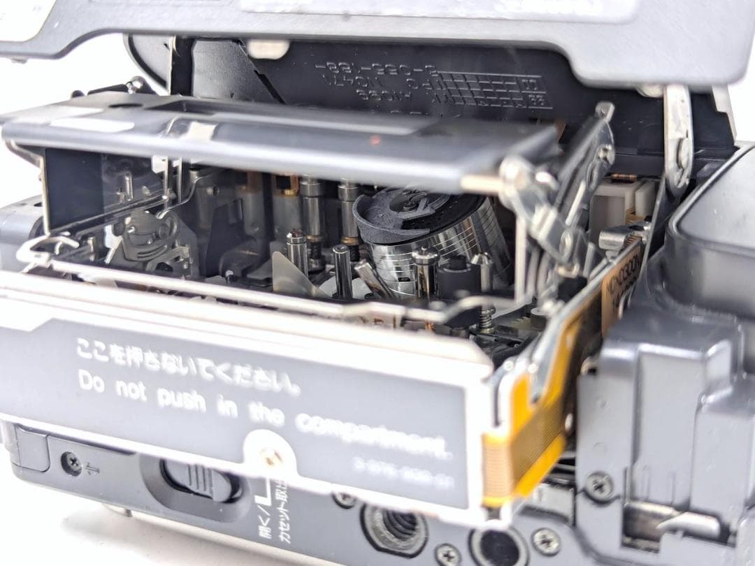 miniDVのダビングに！ SONY ビデオカメラ DCR-TRV10 01