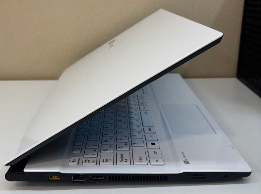 522 美品✨NEC 薄型　ノートPC Windows11 office付き