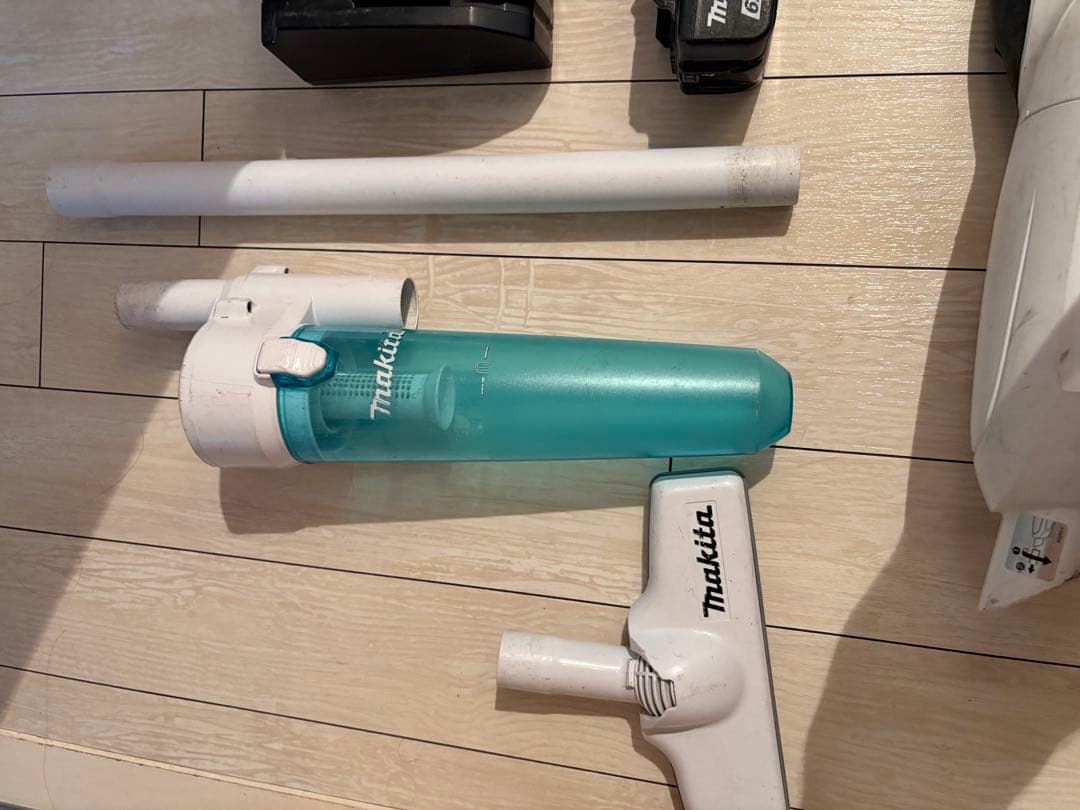 Makita コードレス掃除機 DC18RC