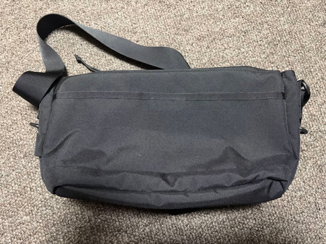 24fw supreme Messenger Bag 黒 シュプリーム