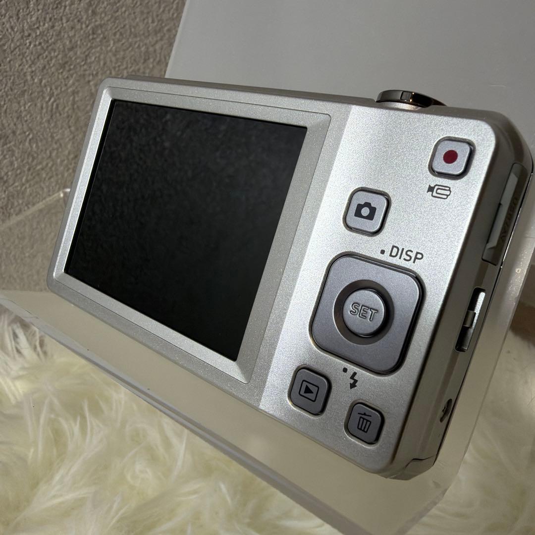 【ほぼ未使用&完品】CASIO EX-Z28 16.1メガピクセル ブラック