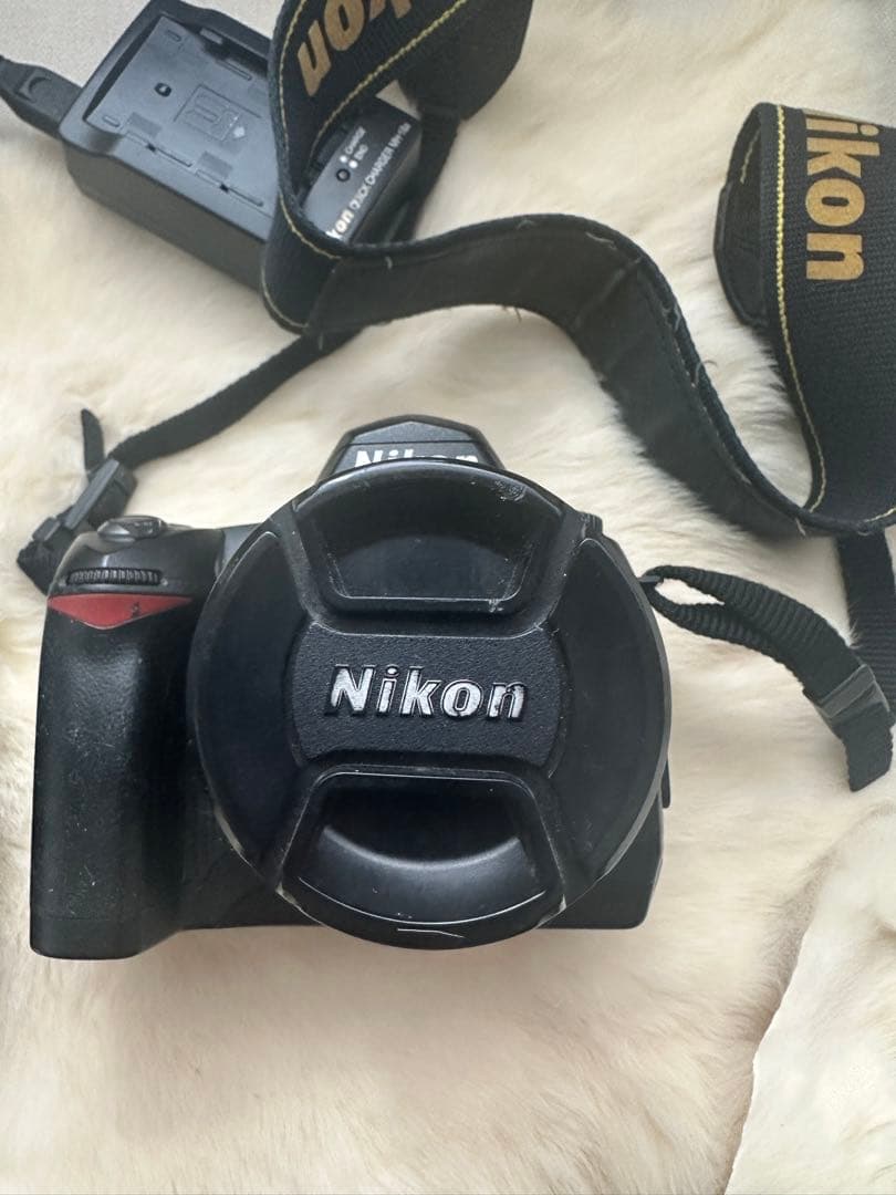 Nikon D70sデジタル一眼レフカメラ、レンズ２つ付き