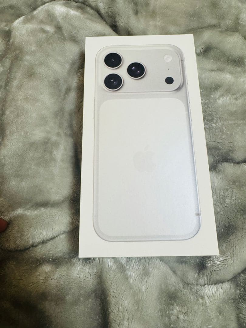 iPhone17Pro 512GBシルバー SIMフリー未使用品