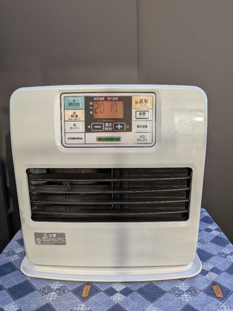 CORONA 　石油ファンヒーター