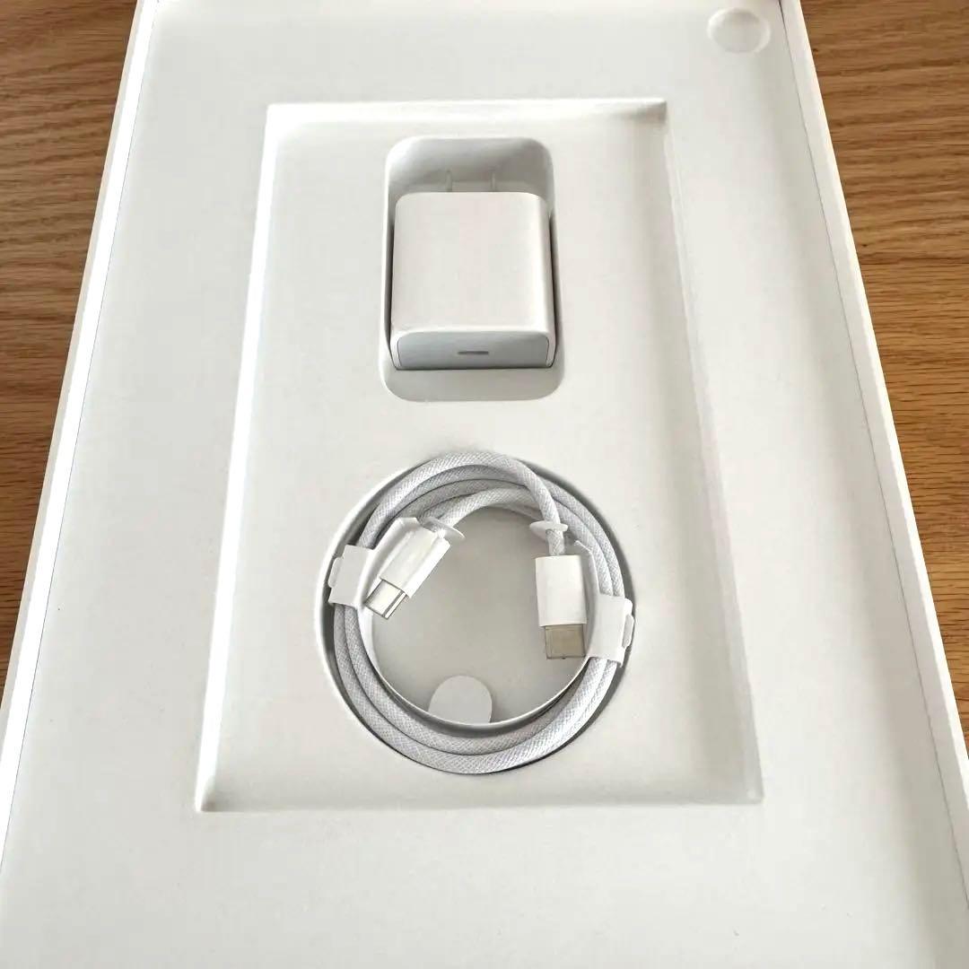 iPad Air M2 Wi-Fi 128GB スターライト 11インチ