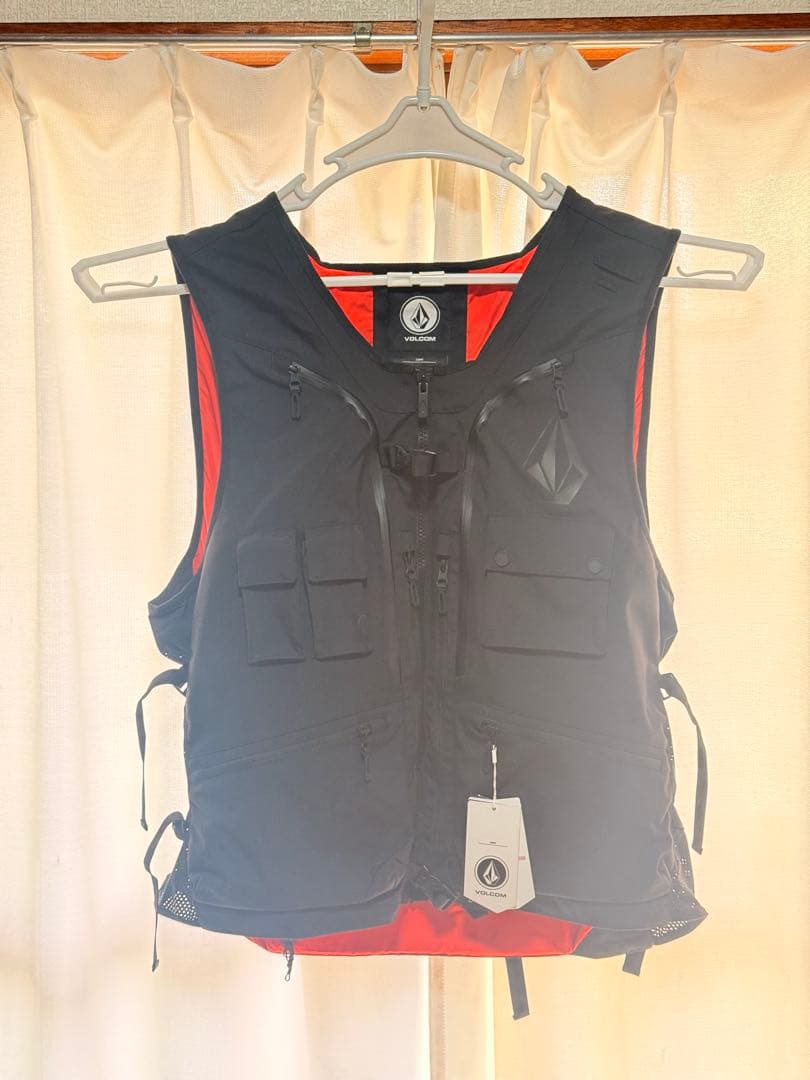 新品タグ付き！Volcom ベスト　IGUCHI SLACK VEST ＸＬ