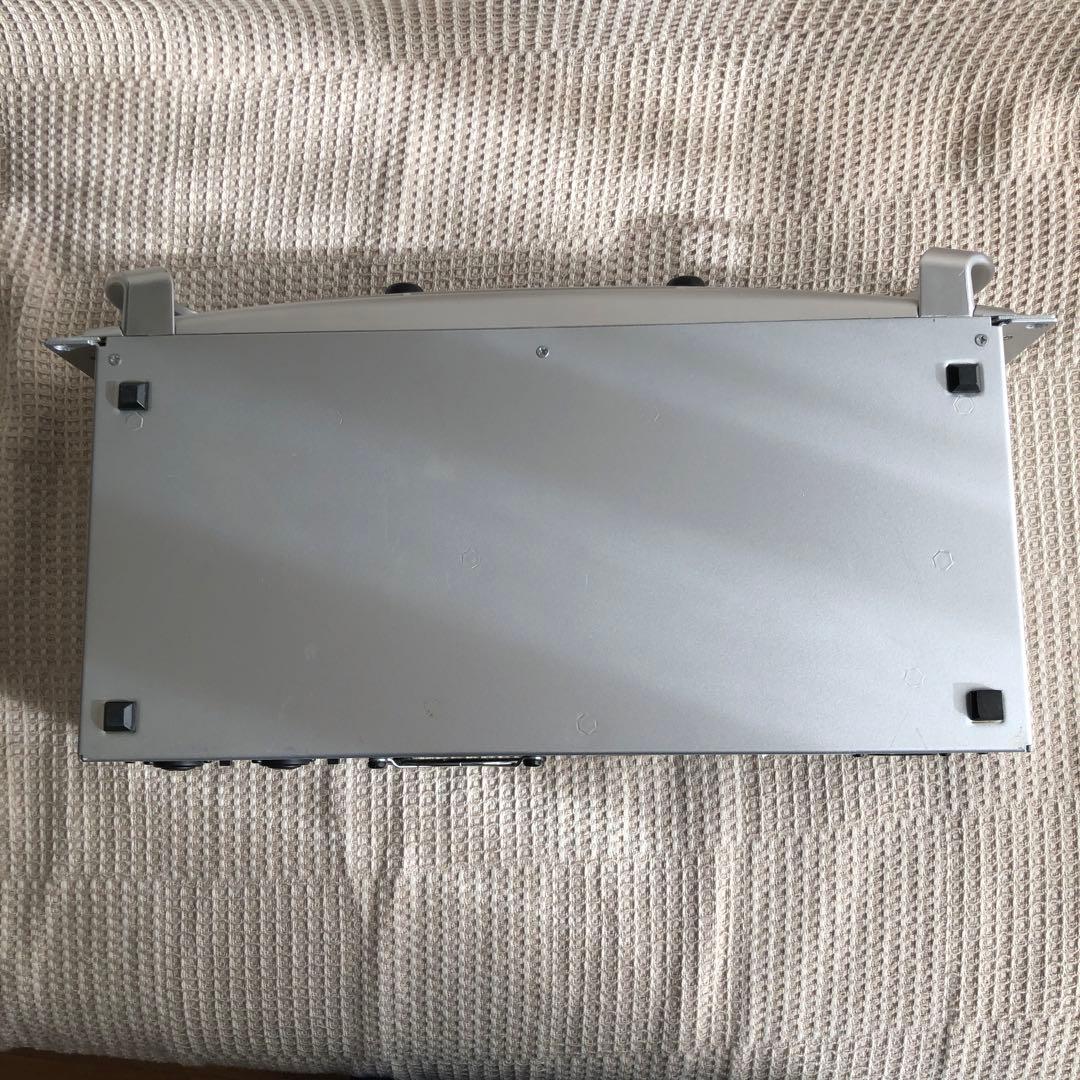 BEHRINGER iNUKE NU1000 ステレオパワーアンプ ジャンク