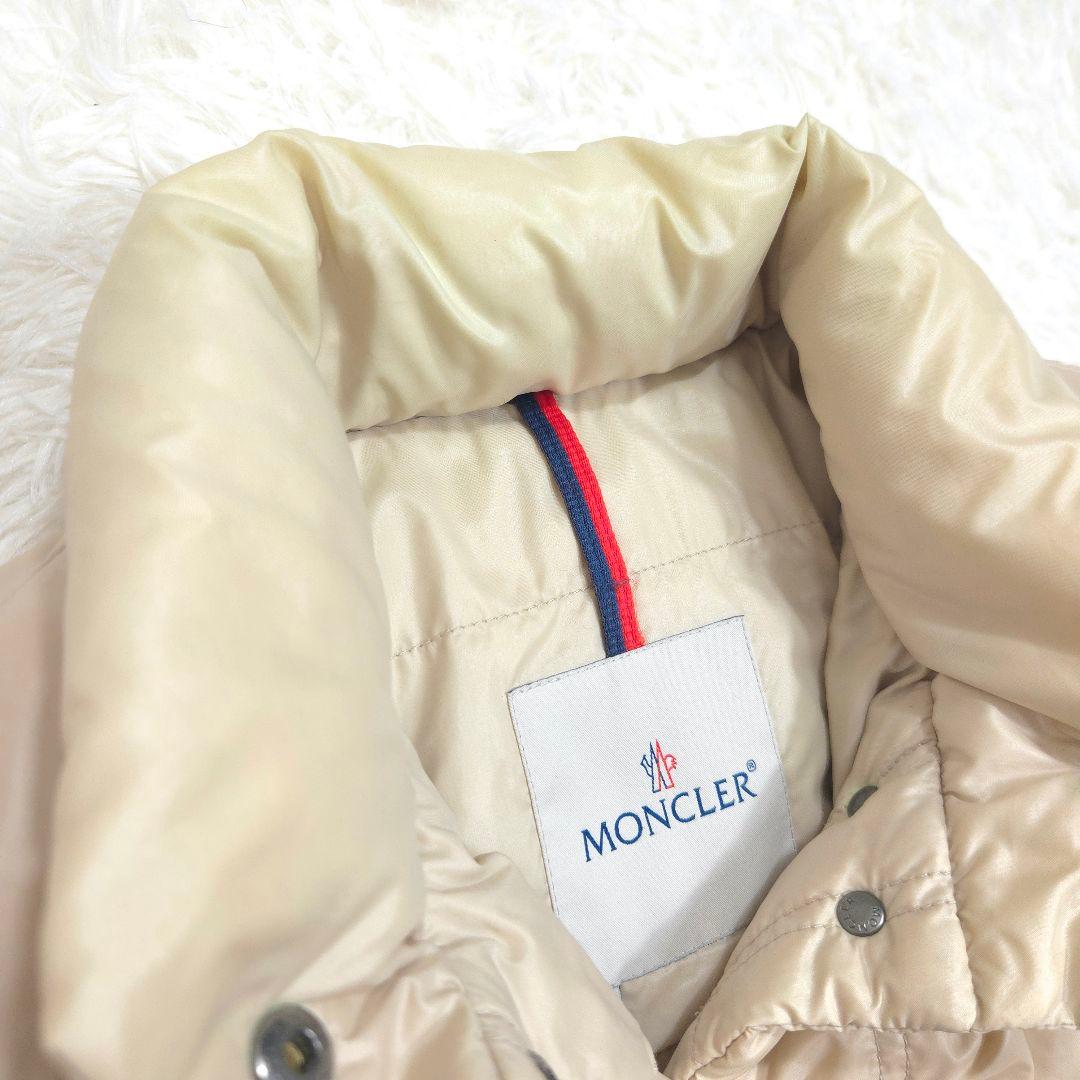 MONCLER BERENGERE 1 アイボリー ダウン M ショート