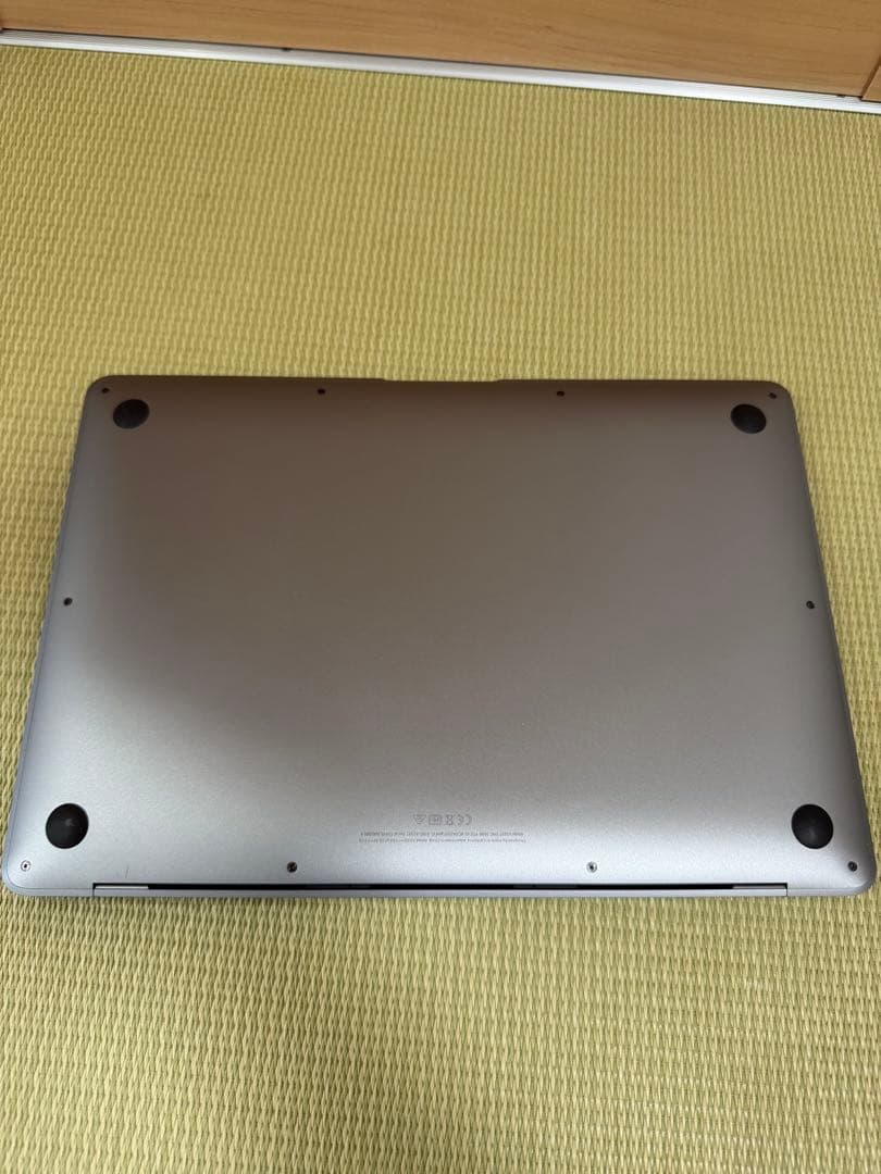 MacBook本体 MacBook Air M1 2020 13.3 8GB/256GB 95%