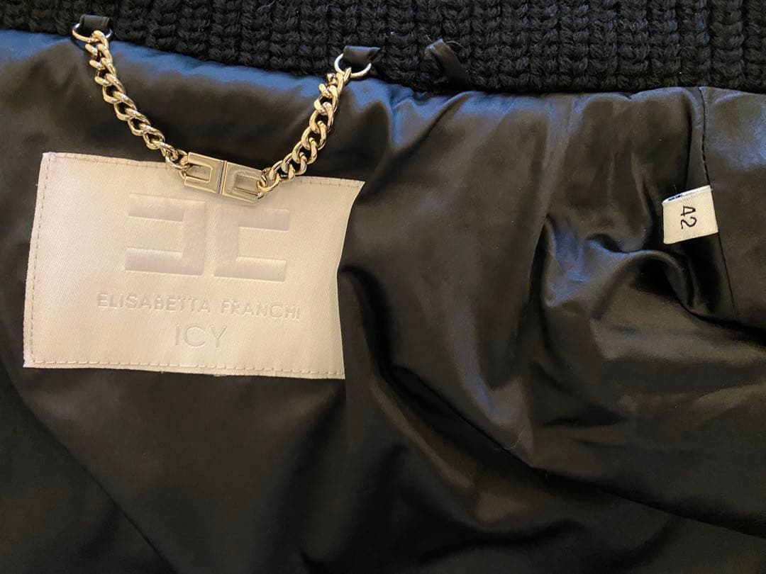 【美品】エリザベッタ・フランキ、デザイン、ダウンコート、定価15万円