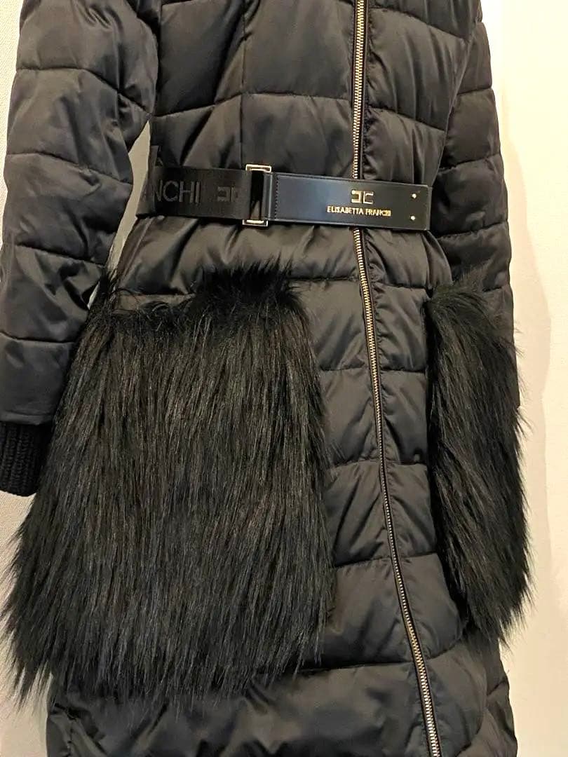 【美品】エリザベッタ・フランキ、デザイン、ダウンコート、定価15万円
