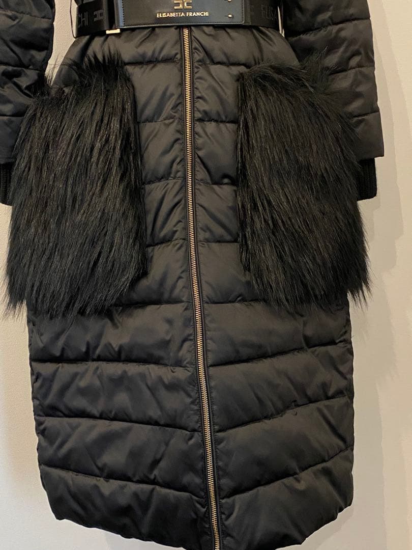 【美品】エリザベッタ・フランキ、デザイン、ダウンコート、定価15万円
