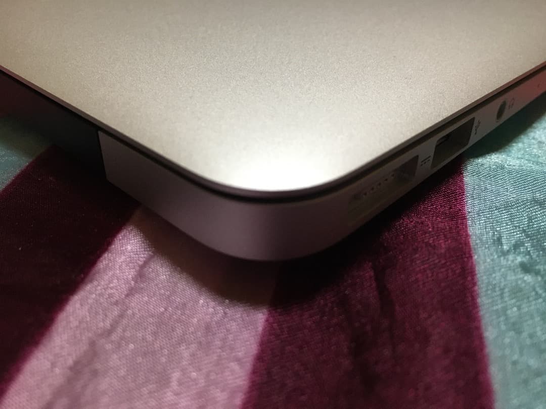 MacBook本体 Apple MacBook Air 2015 i5 250GB WIN11