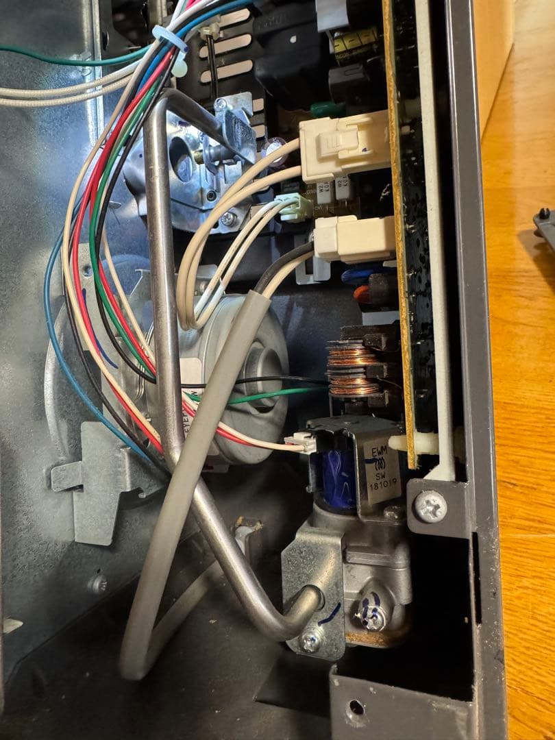 ガスファンヒーター