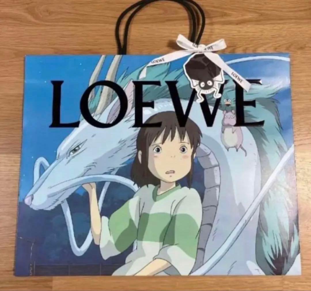 ロエベ　千と千尋の神隠し　ショップ袋