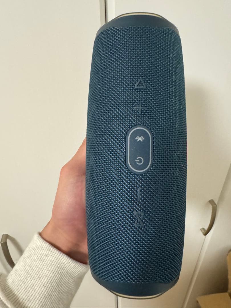 純正　JBL CHARGE4 ワイヤレスBluetoothスピーカー　当日発送