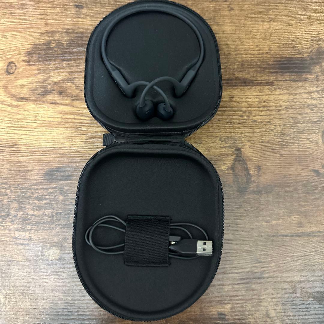 SHOKZ 骨伝導イヤホン 収納ケース付き