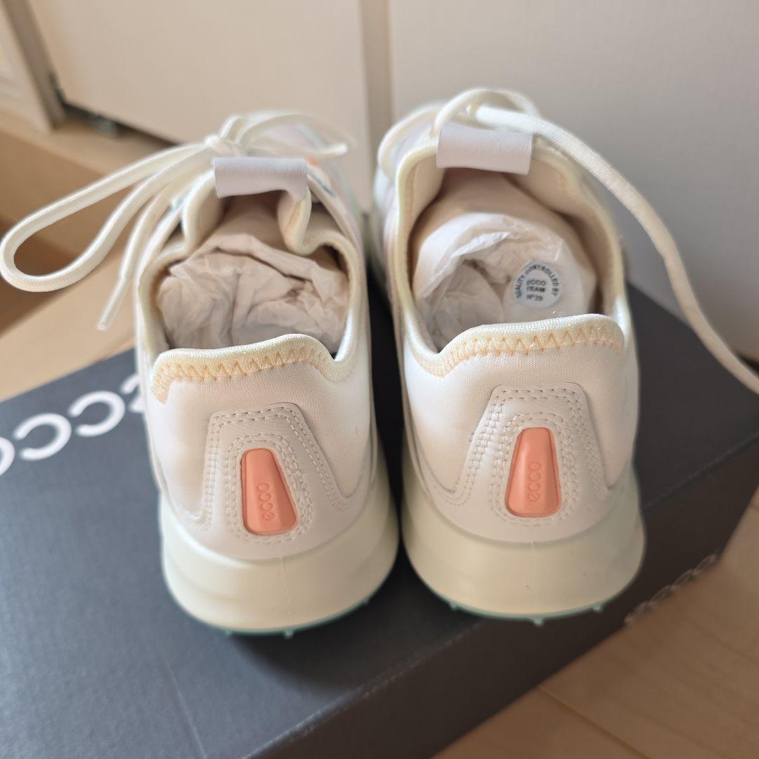 ECCO カジュアルゴルフシューズ ホワイト/ピンク